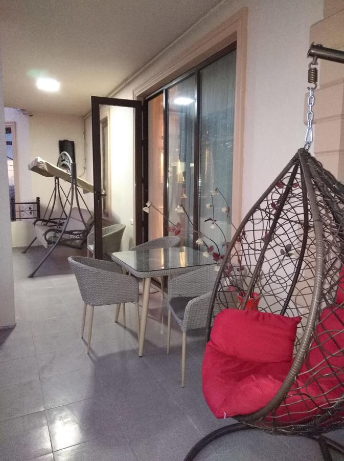 Apartment Maxinjauri Makhinjauri Exteriör bild